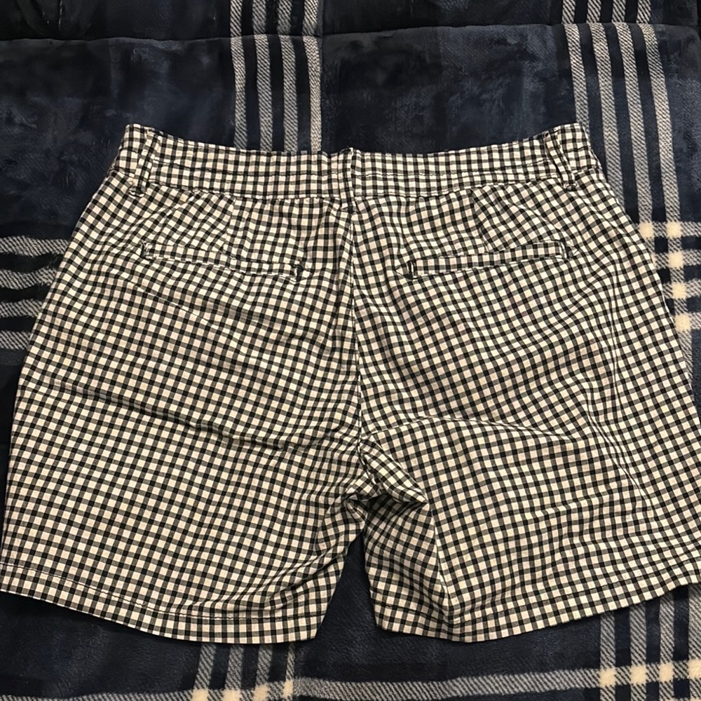Lee Women’s Black and White Checkered Shorts - Picture 5 of 5